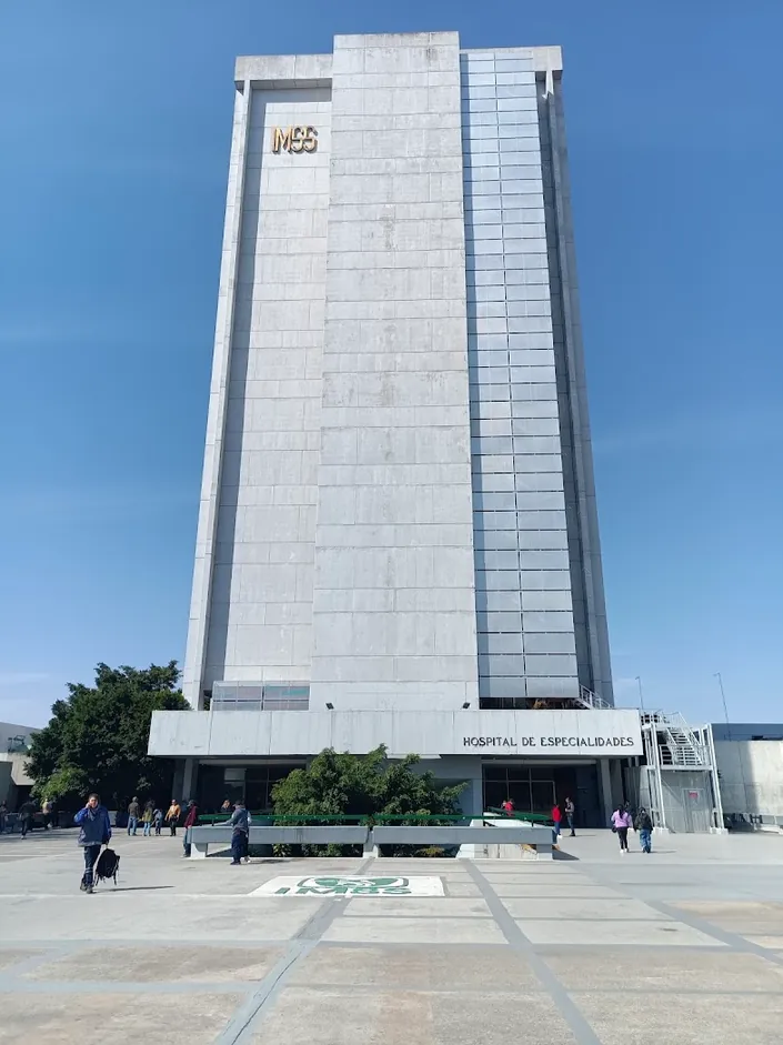Torre De Especialidades CMNO
